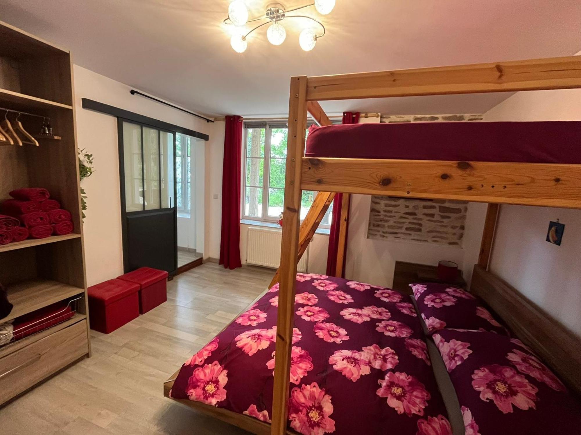 Couleurs De La Vie - Chambres D'Hotes Et Gite Cormatin Habitación foto