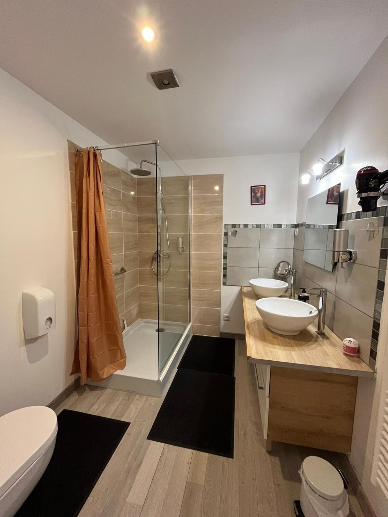 Couleurs De La Vie - Chambres D'Hotes Et Gite Cormatin Habitación foto